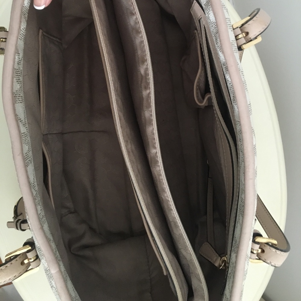 MK bag - Picture 3 of 8